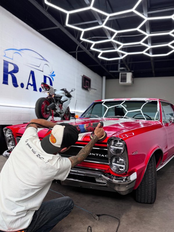 lead detailer polishing paint machine